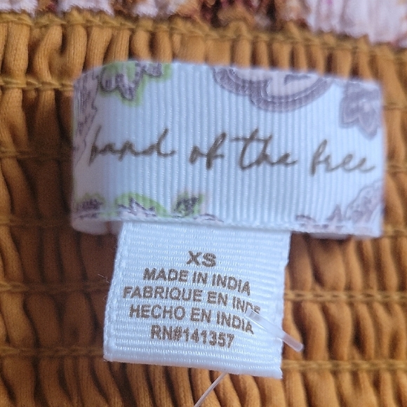 Band Of The FreexBand Of Gypsies XS Flowy Floral Babydoll Mini Dress Gold Blush - Picture 11 of 14